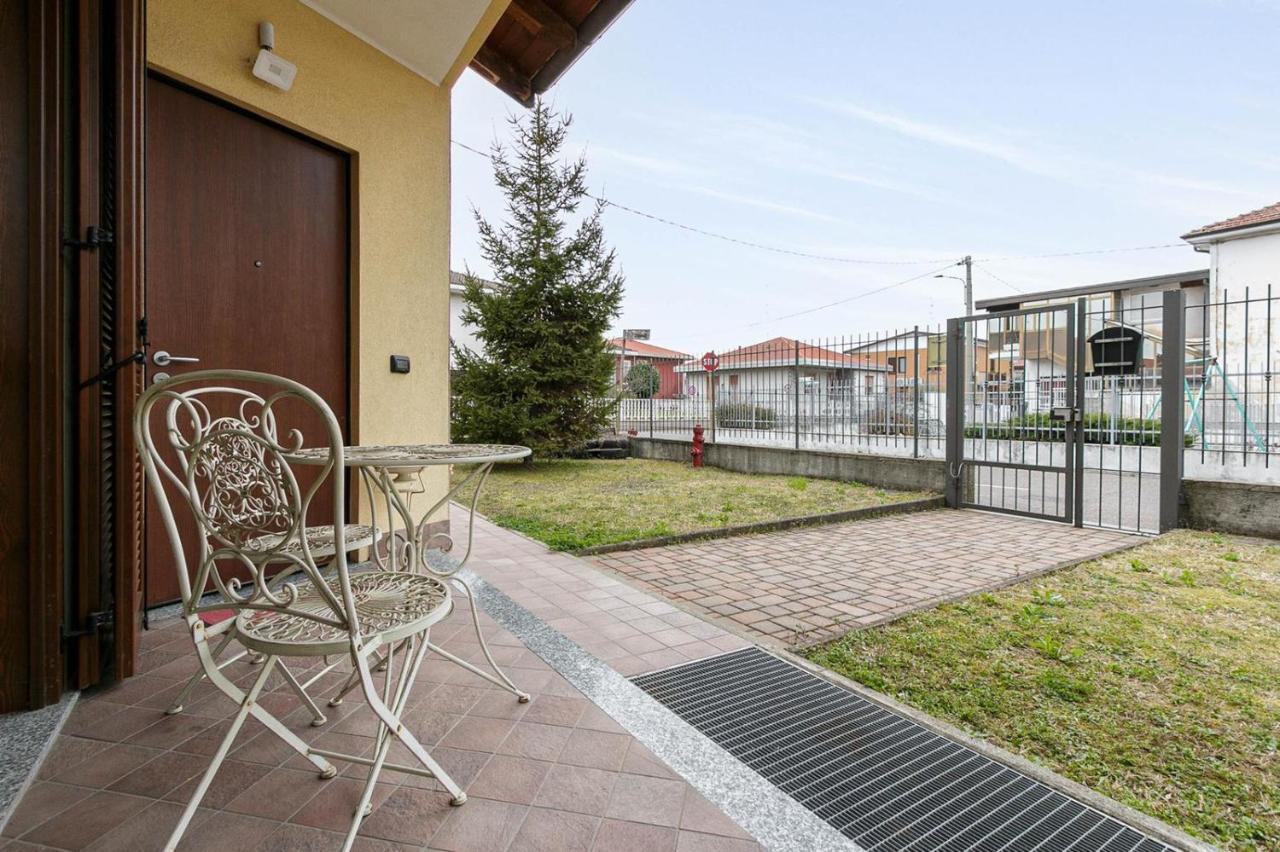Le Quattro Stelle Villa Cardano Al Campo Eksteriør bilde